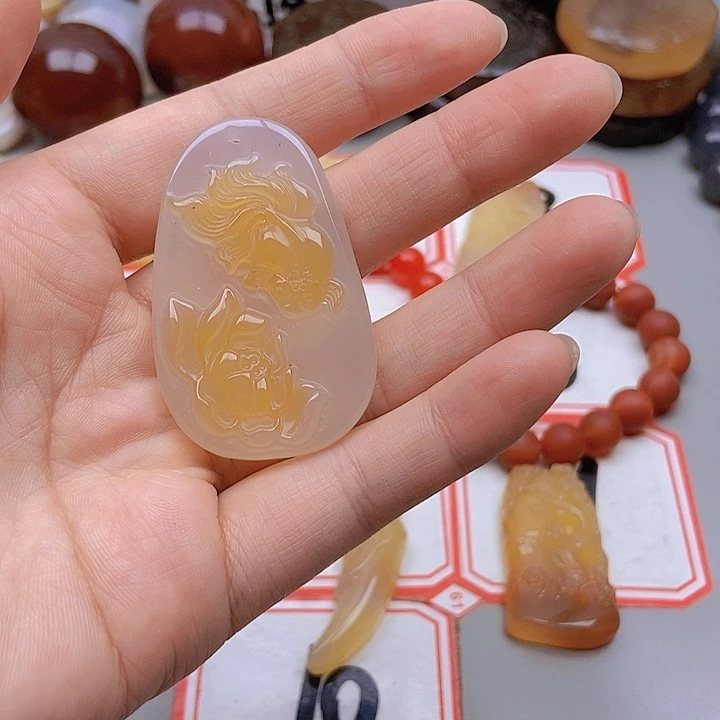 【闪购商品】玛瑙/玉髓未镶嵌珠宝半成品小*满