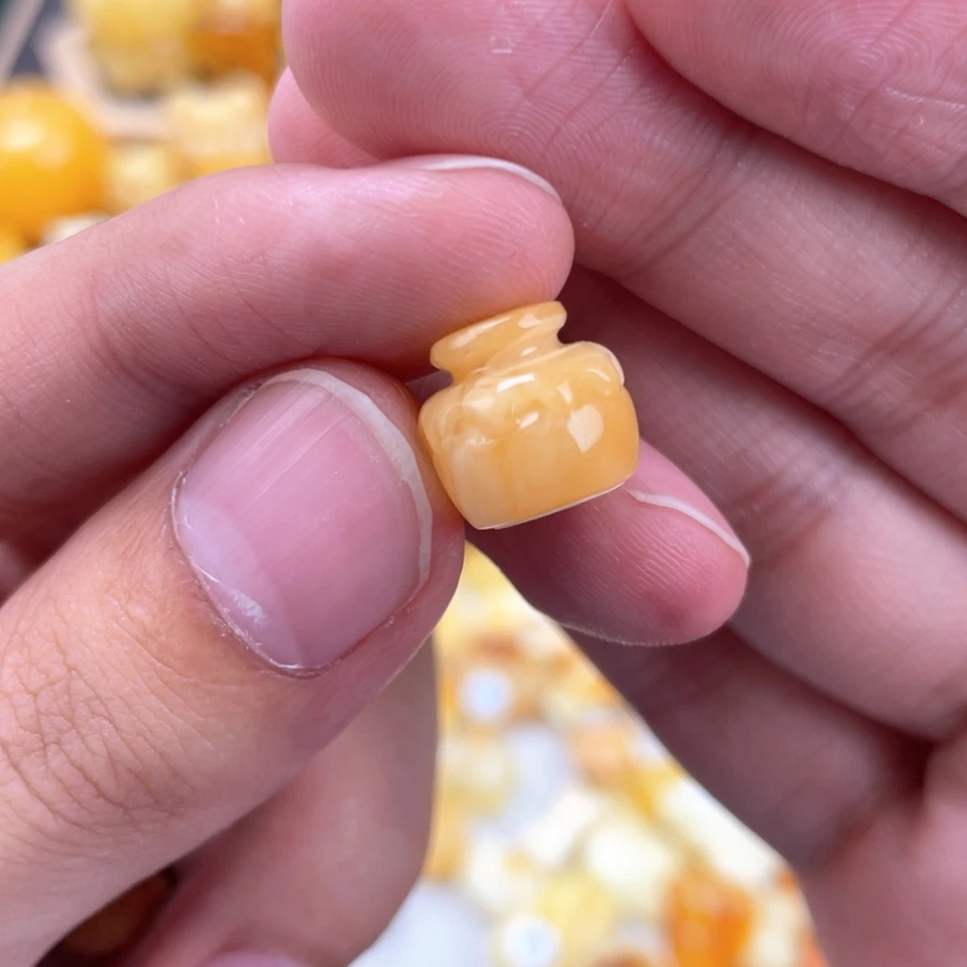 裸石琥珀未镶嵌蜜蜡