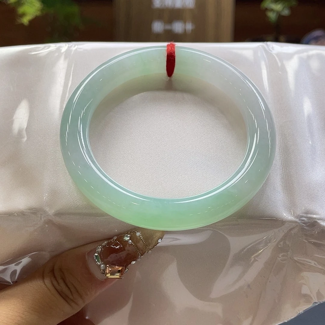 翡翠未镶嵌手镯24号