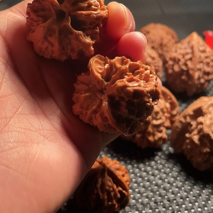 文玩核桃吊坠38mm苹果园