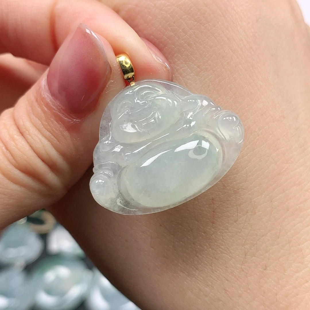 翡翠颈饰18K金镶嵌佛