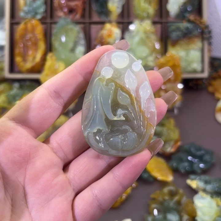 未镶嵌蛇纹石玉颈饰