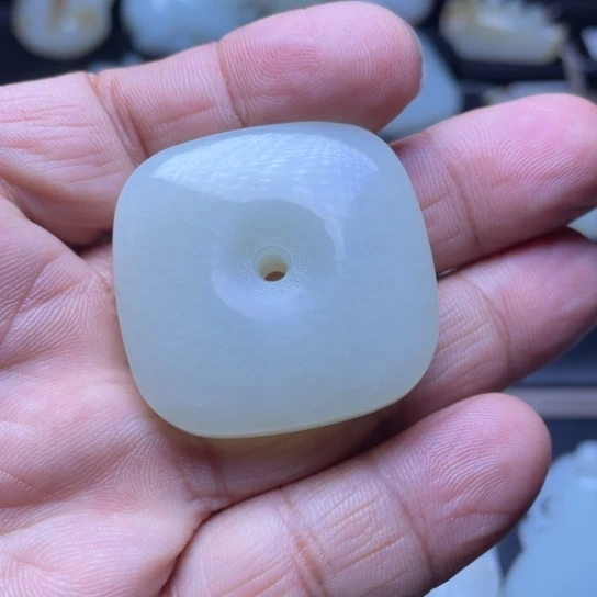 未镶嵌和田玉挂件