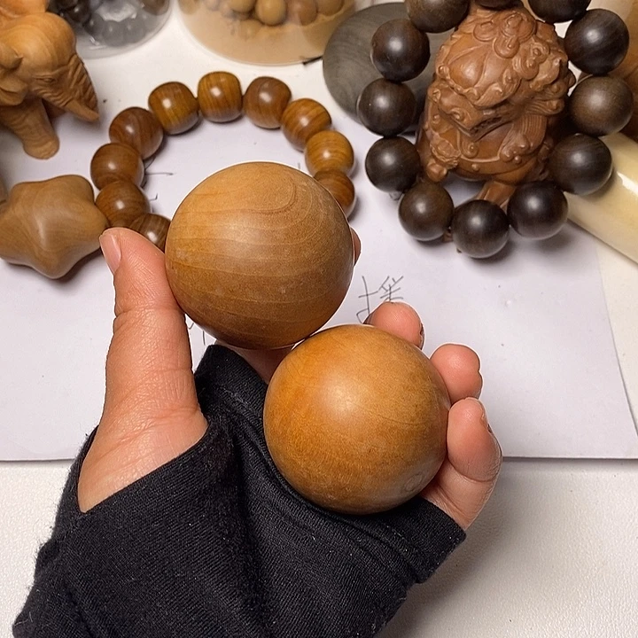 檀香木老山檀香4.5手球微瑕