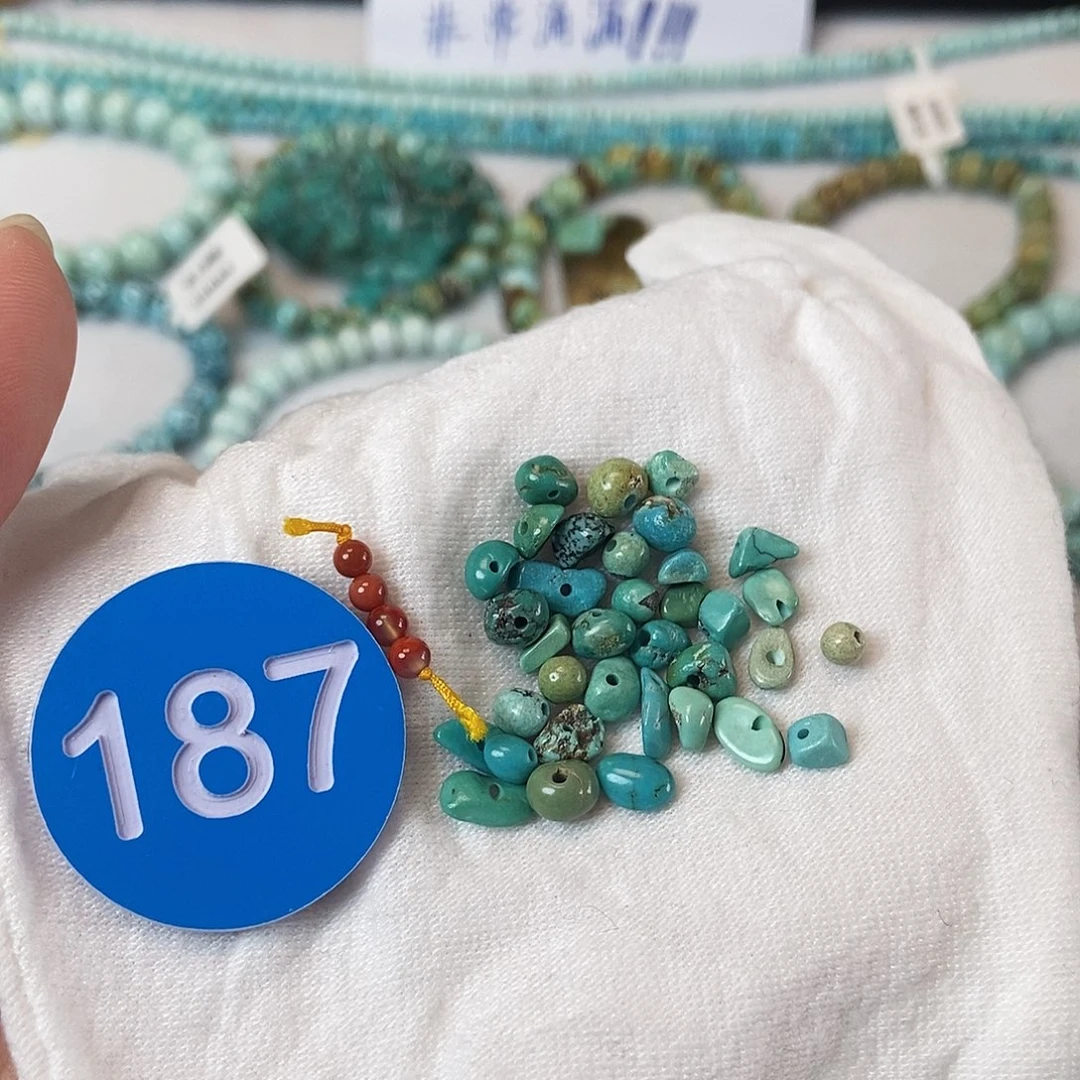 南红玛瑙未镶嵌珠宝奇石