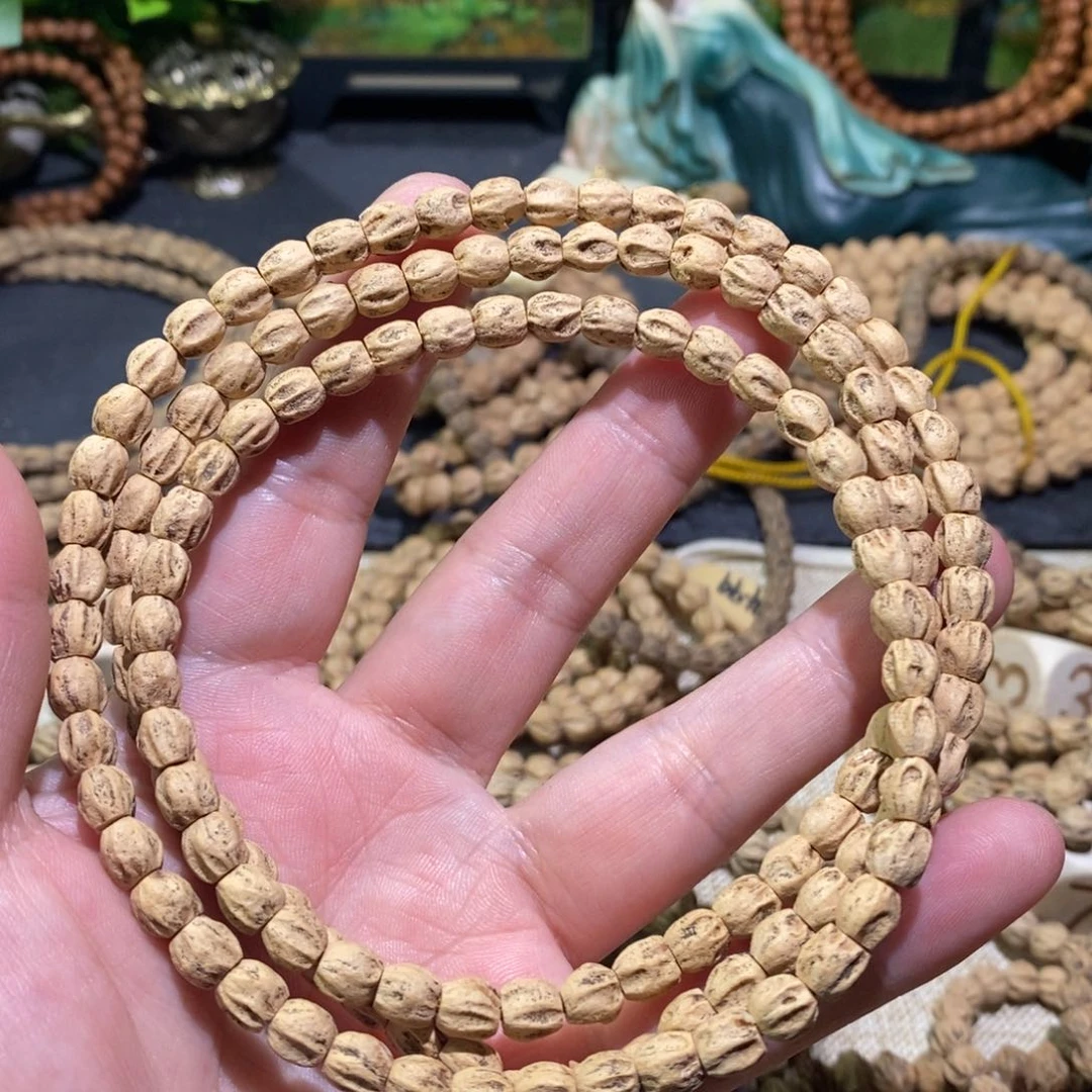 柏香籽/百香籽吊坠菠****?