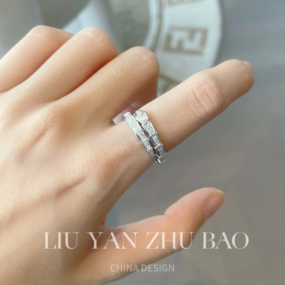 【六言精选】  重金白蛇戒 轻奢时尚多样性发其一