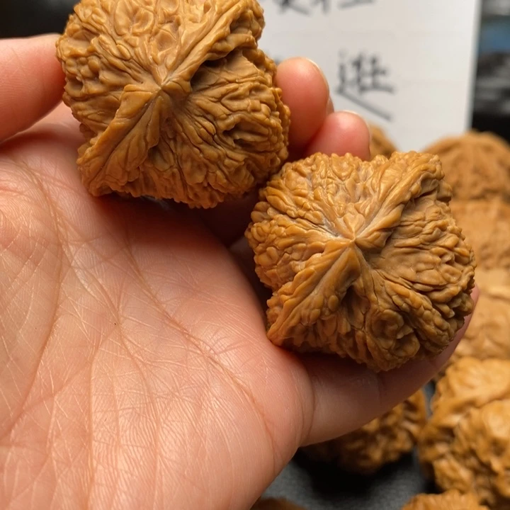 文玩核桃吊坠丑南疆44尺