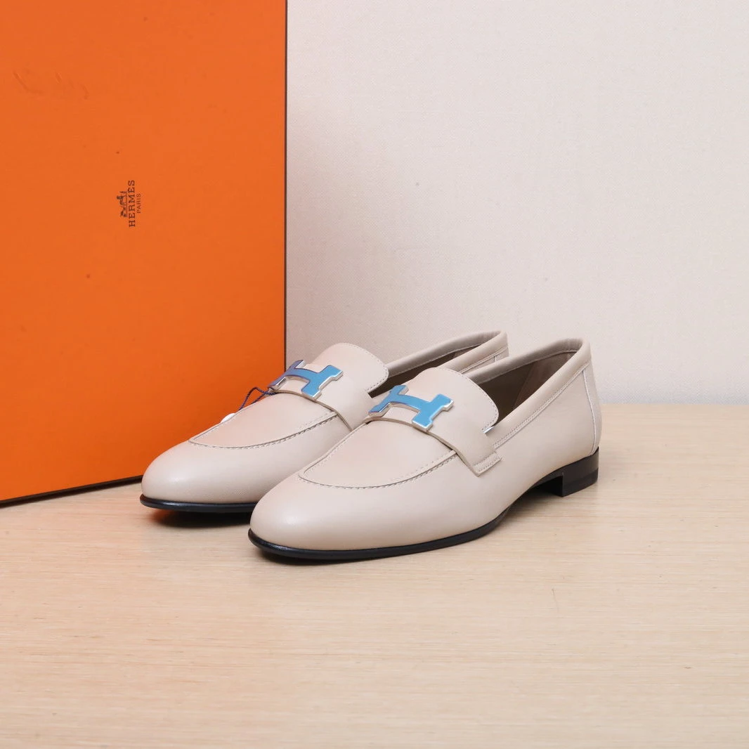 未使用 Hermes/爱马仕 【念念】 米色 皮革S H扣 Paris 乐福鞋 37码