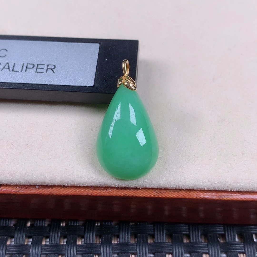 缅甸天然翡翠18k金镶嵌满绿水滴吊坠29尺寸22×13×6.7mm