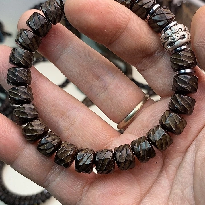 椰蒂手串10✖️8龙鳞吞金兽