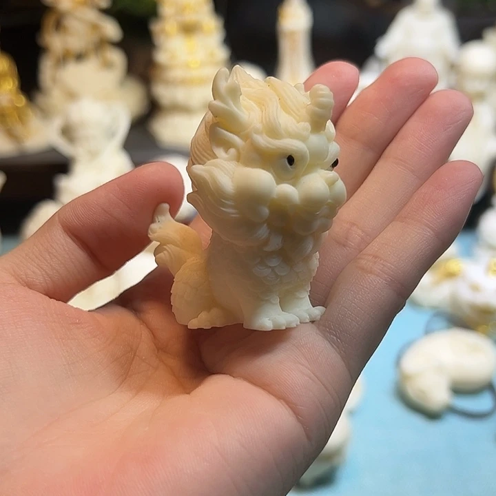 有机玻璃独角麒麟摆件