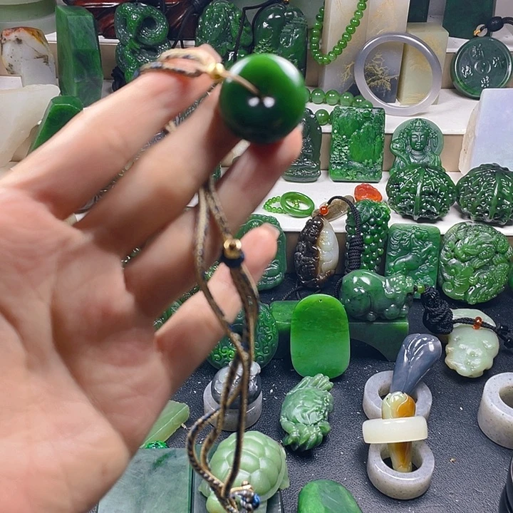 和田玉未镶嵌珠宝半成品