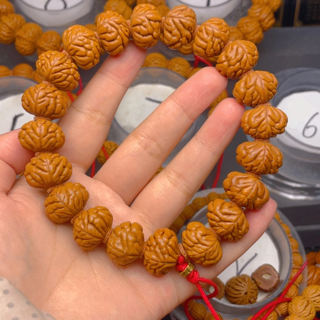 桃核吊坠豹子头1.9