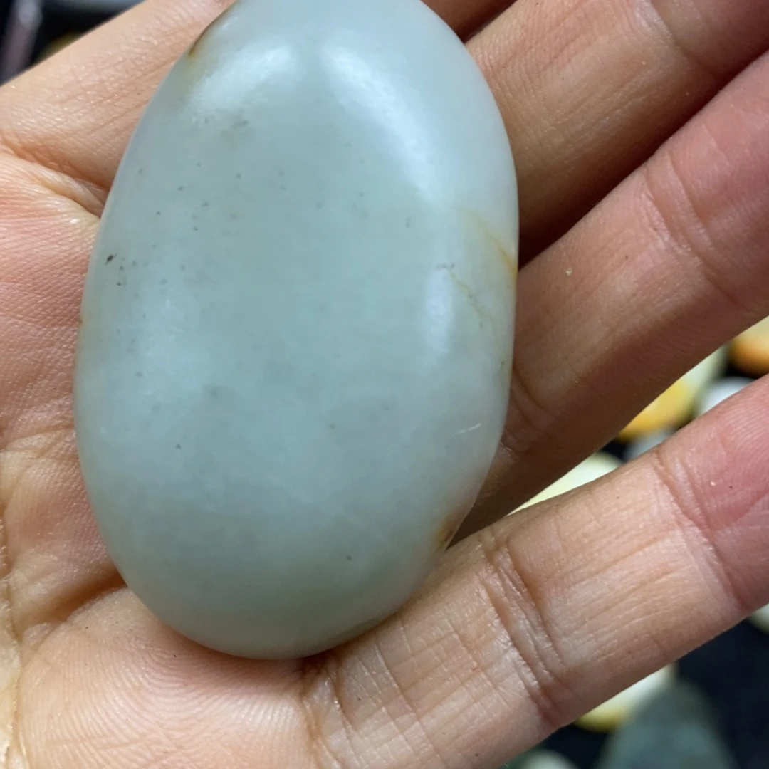 未镶嵌和田玉（子料）摆件