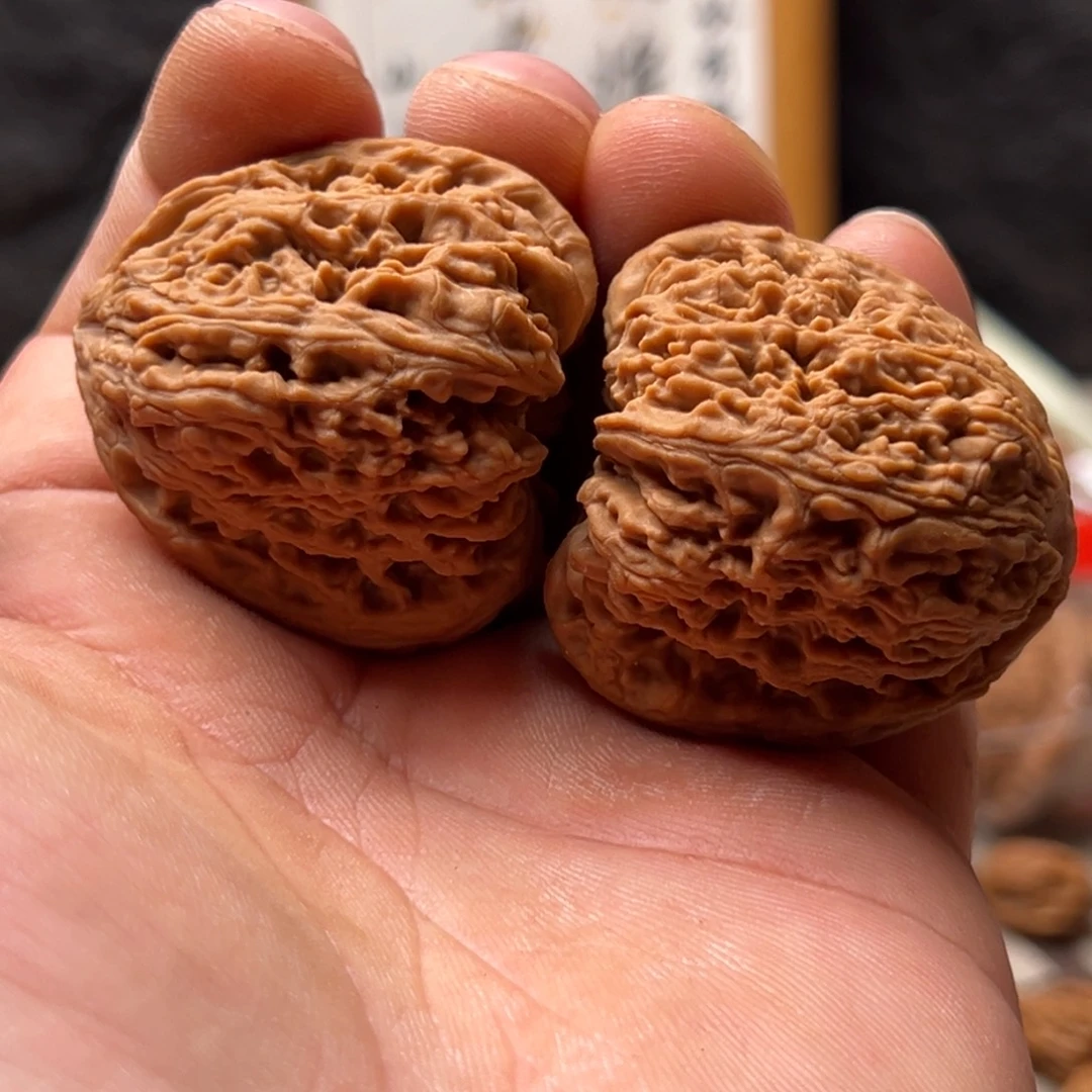 H***o文玩核桃把件南疆39