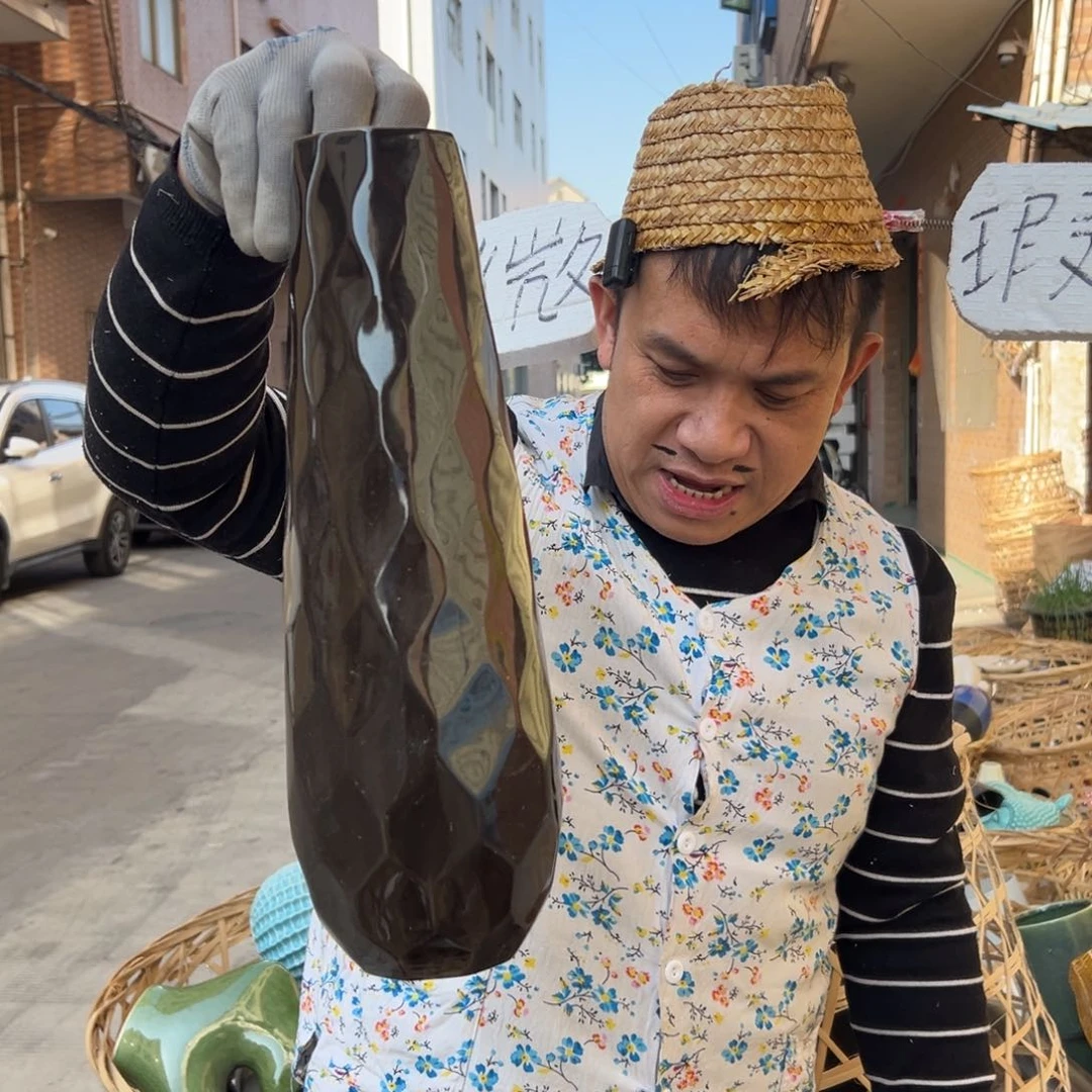 摆件106 号高中低温陶瓷工艺瓶（部分微瑕）