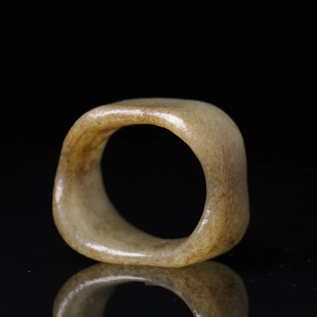 明代和田玉素形指环