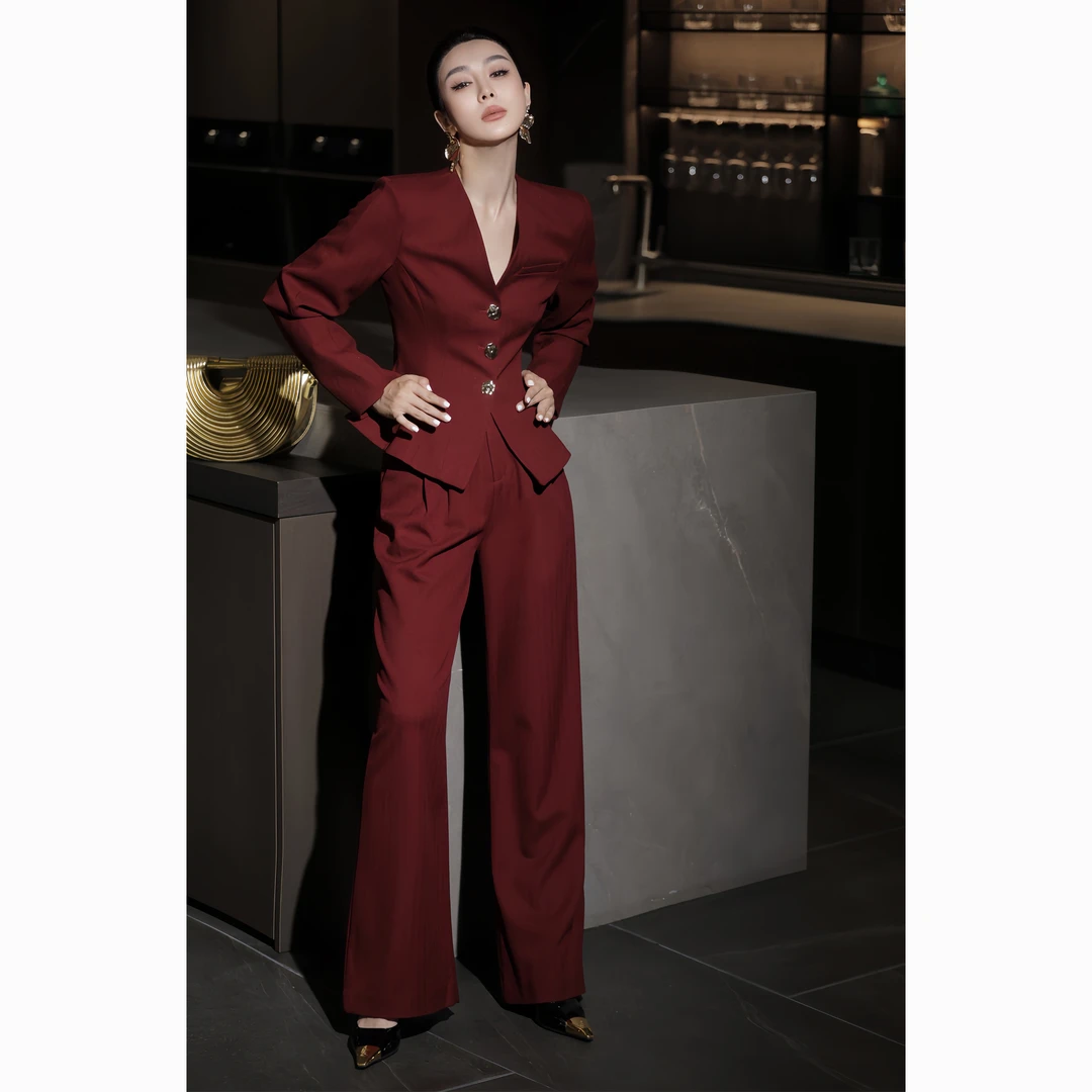 ZEROYK设计感西装套装女2025秋季轻熟风穿搭金属扣西服长裤两件套