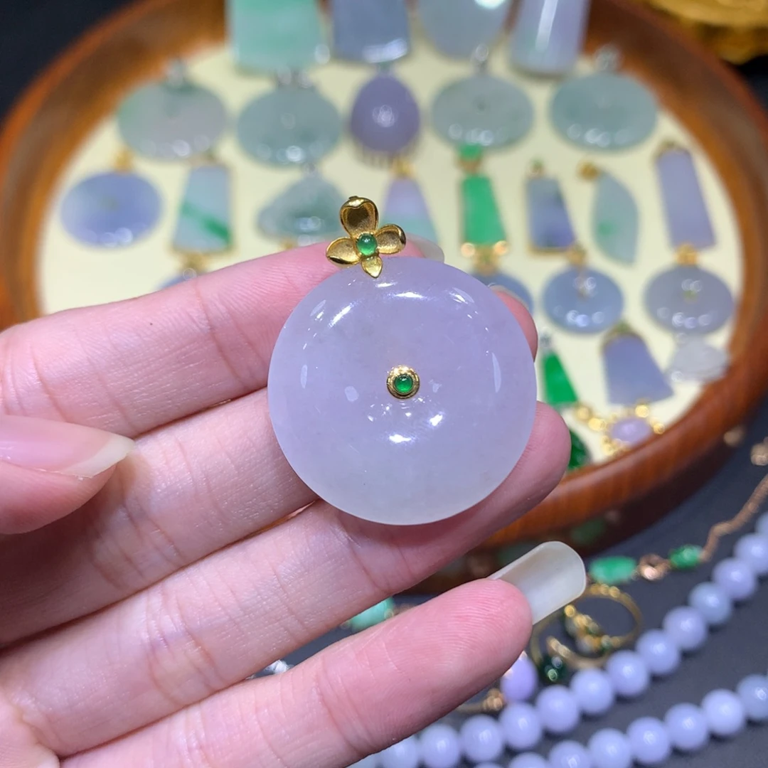 翡翠吊坠(不含链)18K金镶嵌