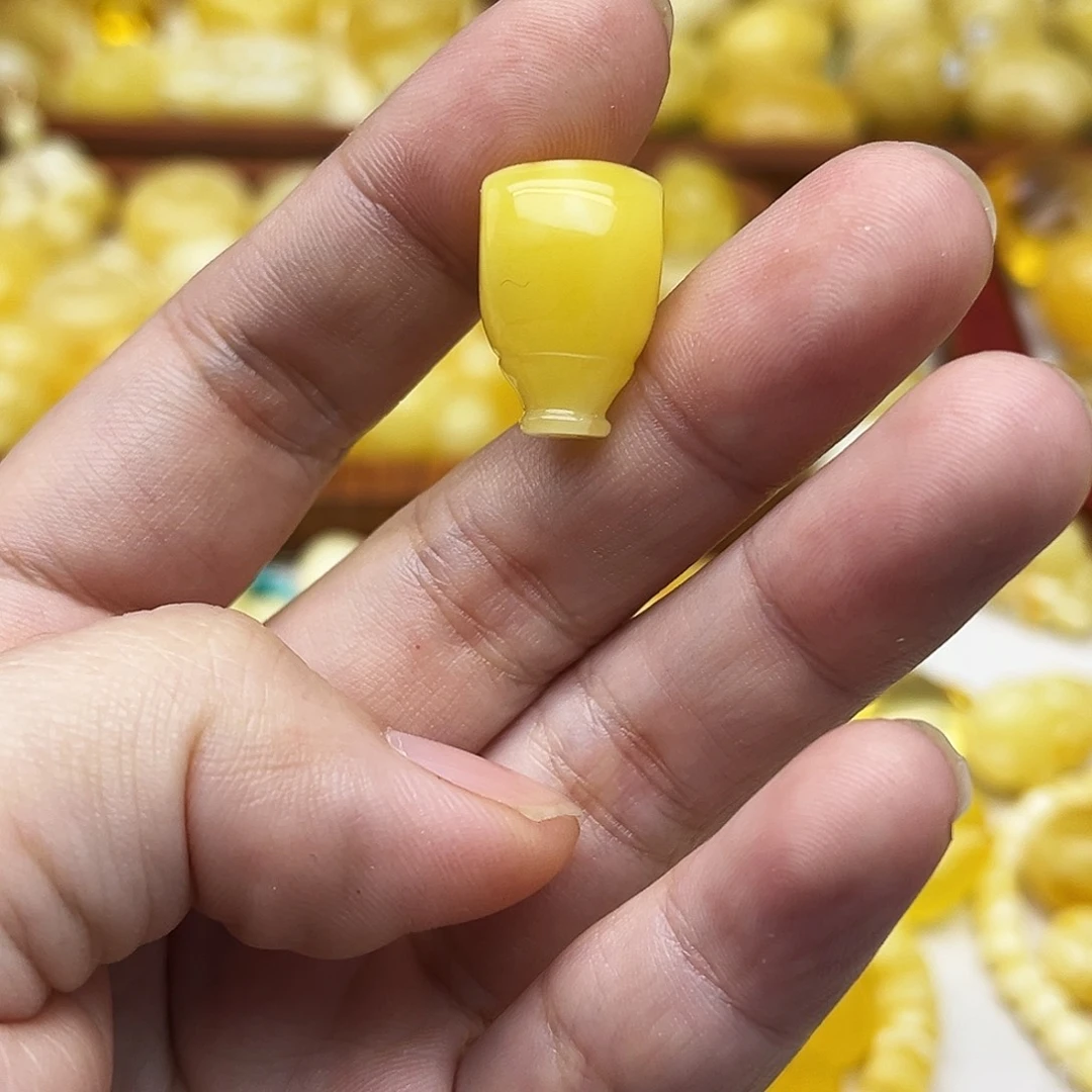 蜜蜡未镶嵌裸石天然