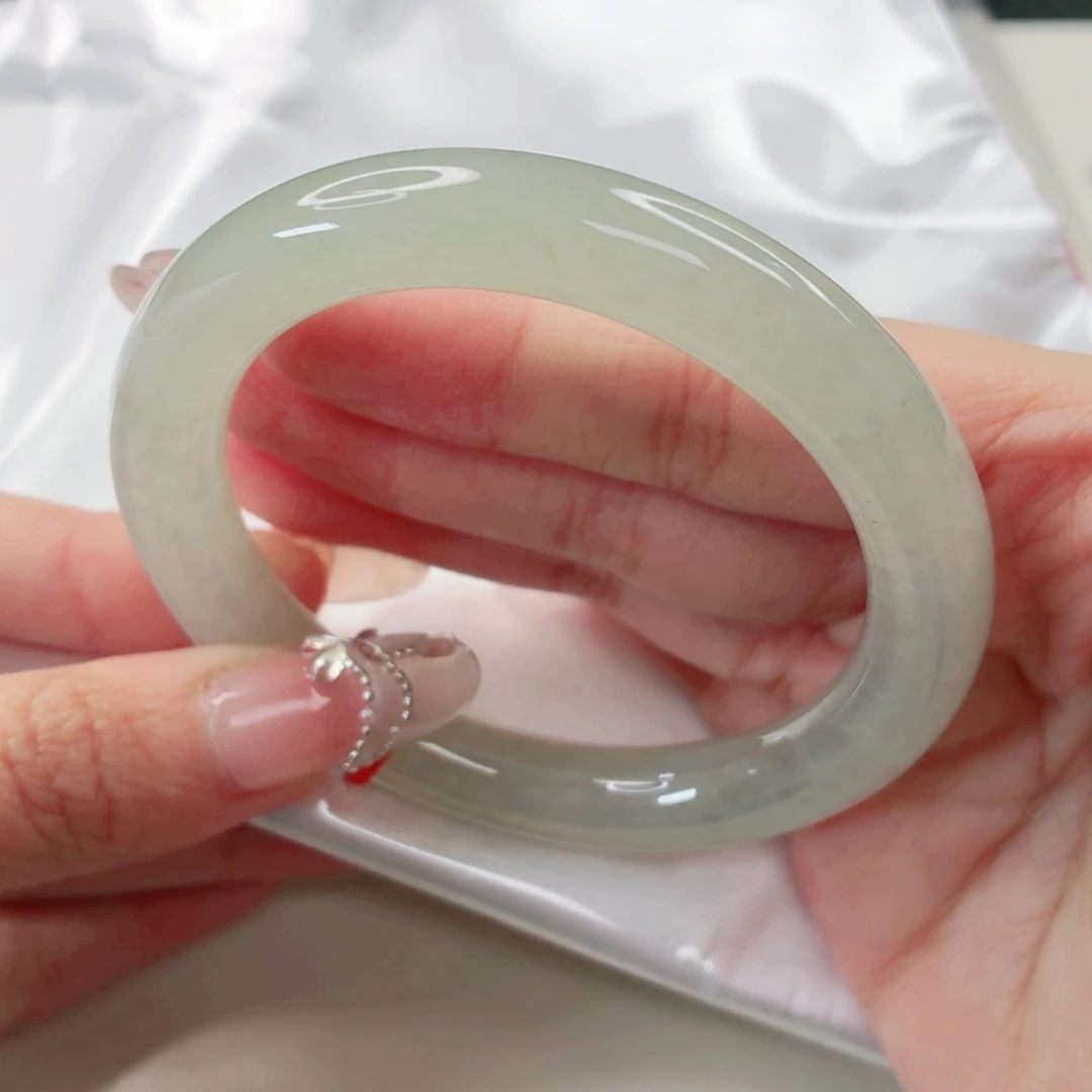 翡翠未镶嵌手镯54.3圈x286