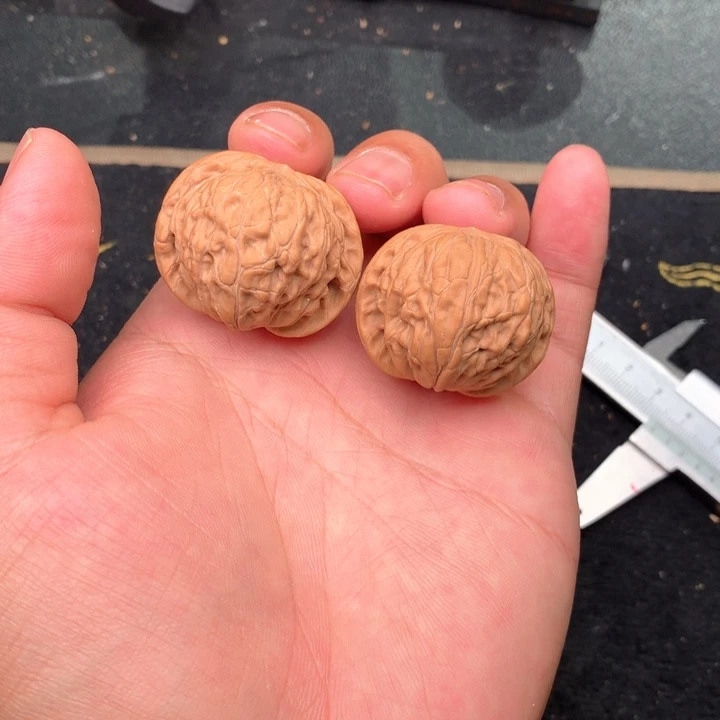 文玩核桃把件1号36全品正磨