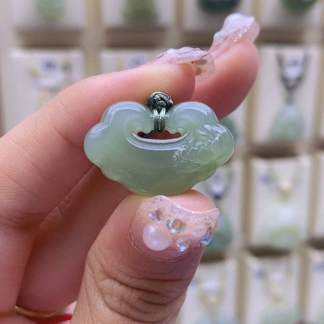 和田玉未镶嵌颈饰灵*?