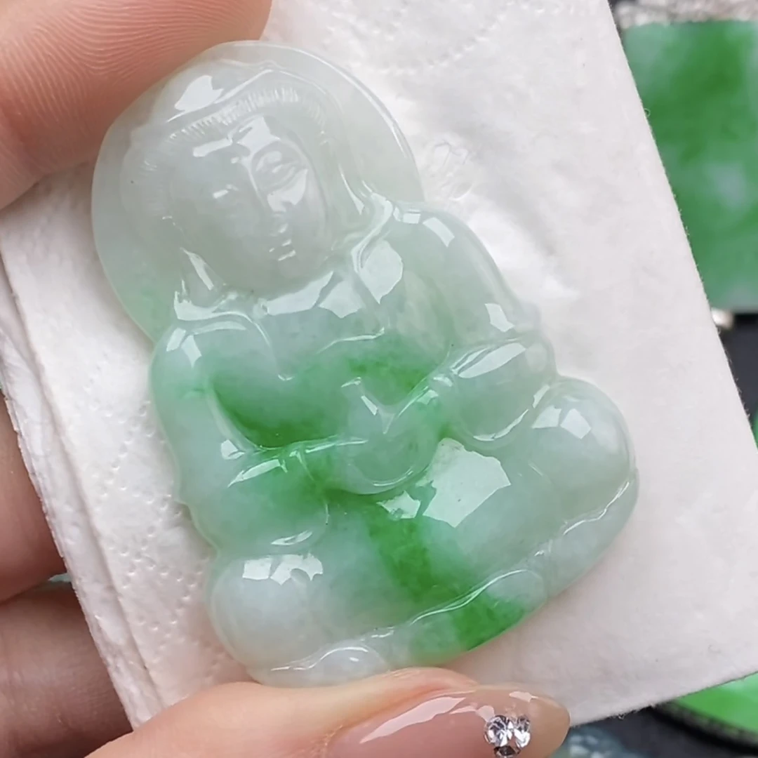 缅甸翡翠A货白底青观音