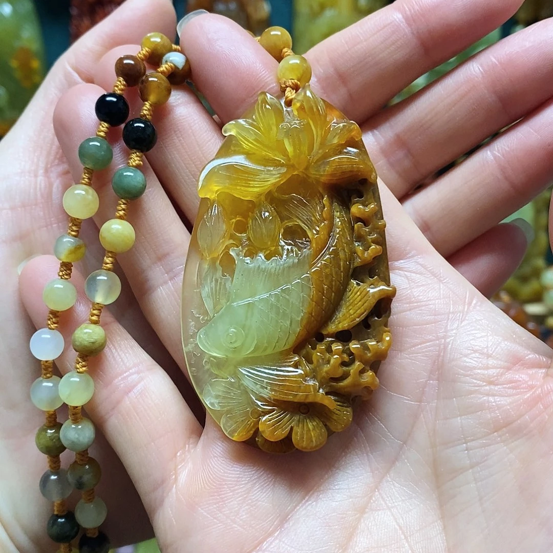 岫玉未镶嵌吊坠(赠链)