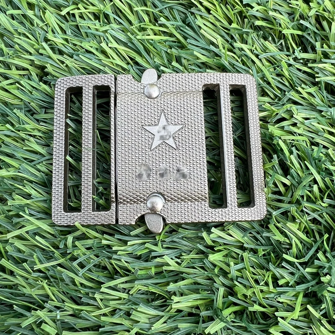 快开蛇扣一键快拆卡扣轻便可拆卸腰带扣便捷耐用快拆腰带扣银色