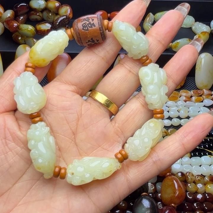 鑫***良和田玉未镶嵌手链