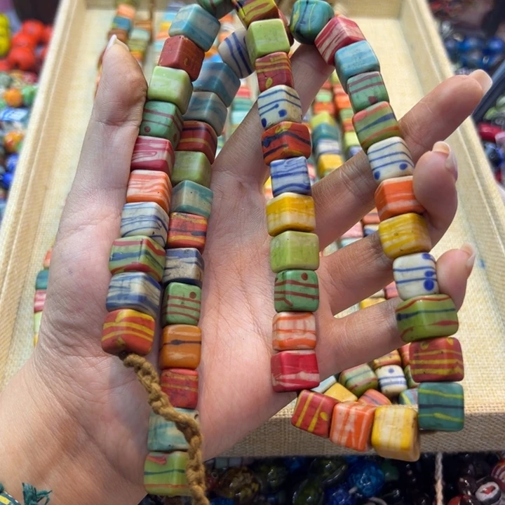 琉璃颈饰尼泊尔琉璃