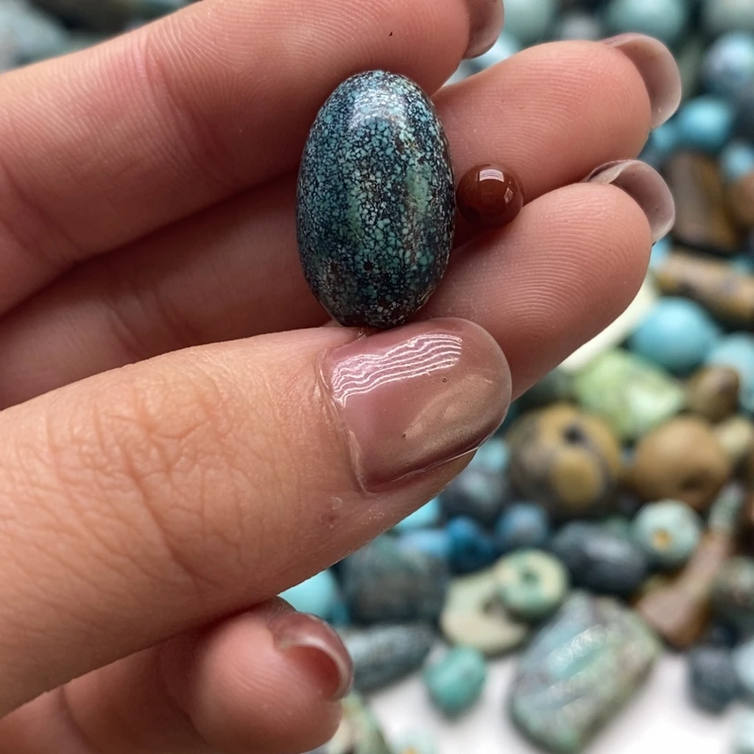 南红玛瑙未镶嵌珠宝奇石