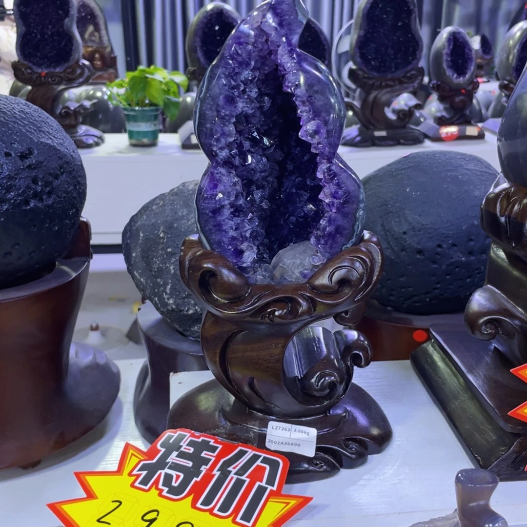 乌拉圭紫水晶摆件