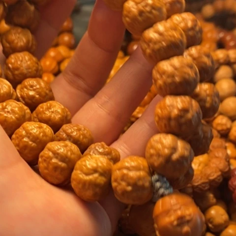 【闪购商品】手串猴头核桃《****面产宗