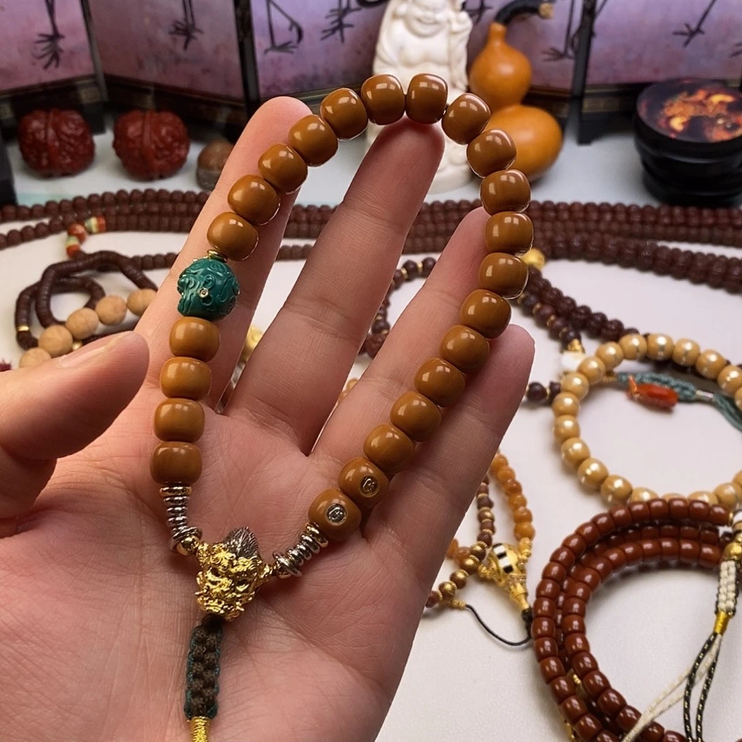 猴头核桃吊坠。。。。。。。。。。。。。