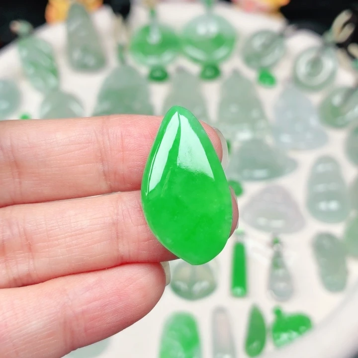 颈饰未镶嵌翡翠缅甸天然A货翡翠