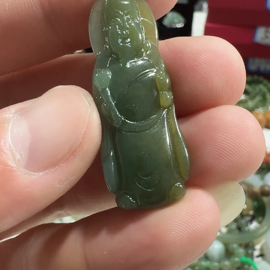 翡翠未镶嵌颈饰逍遥站佛