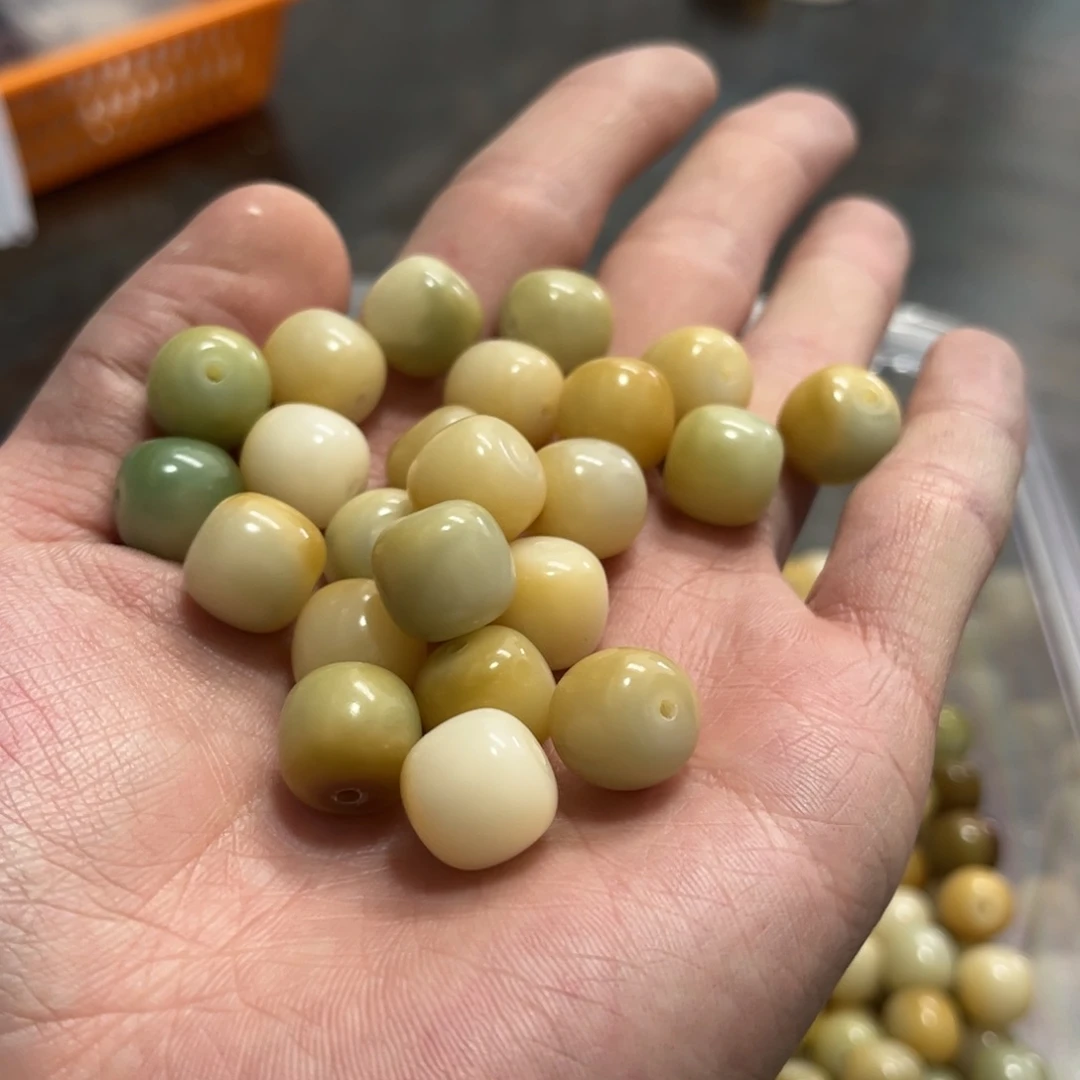 【闪购商品】白玉菩提吊坠q12.75/50+10颗老型桶