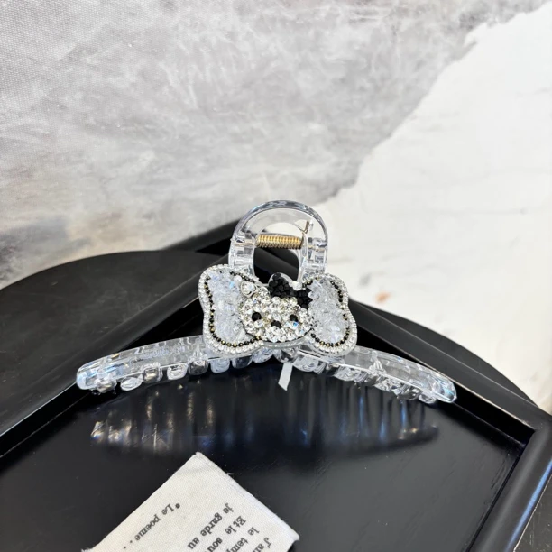 蝴蝶结kt花花字母抓夹FJ1594