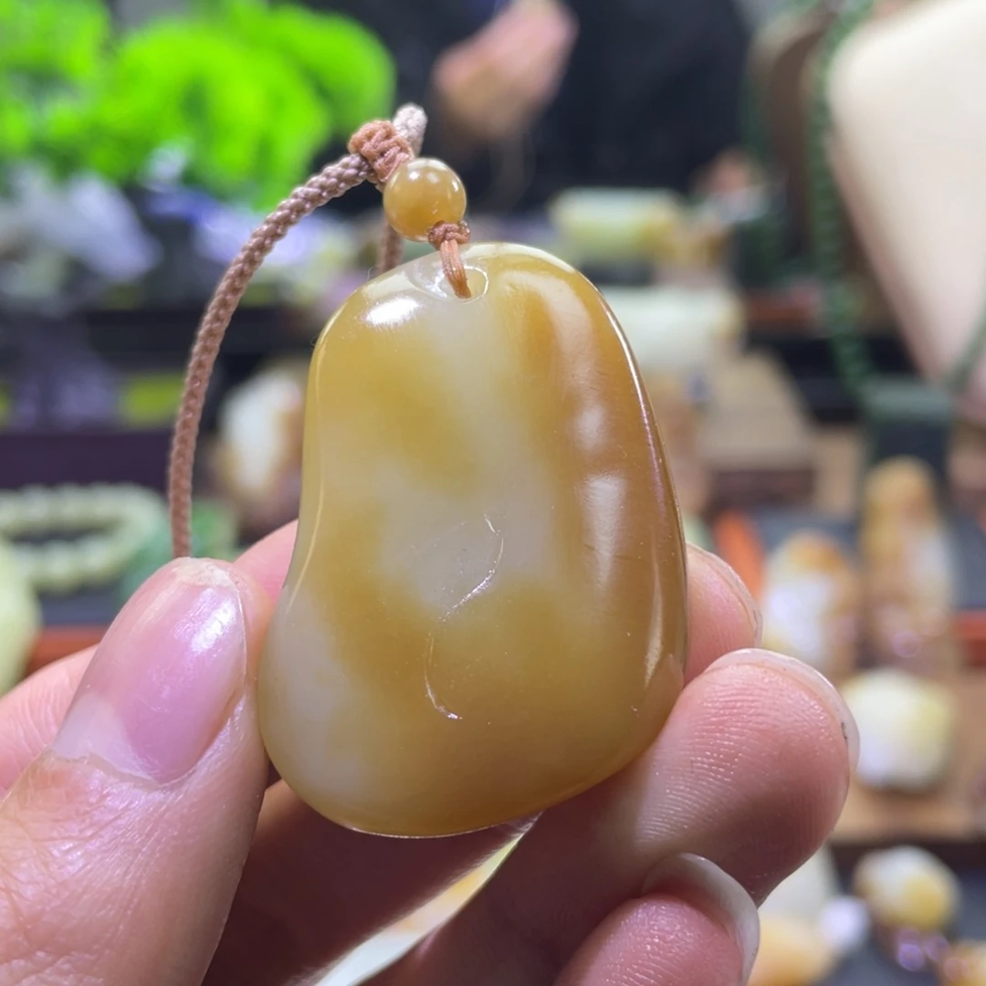 颈饰未镶嵌和田玉大*