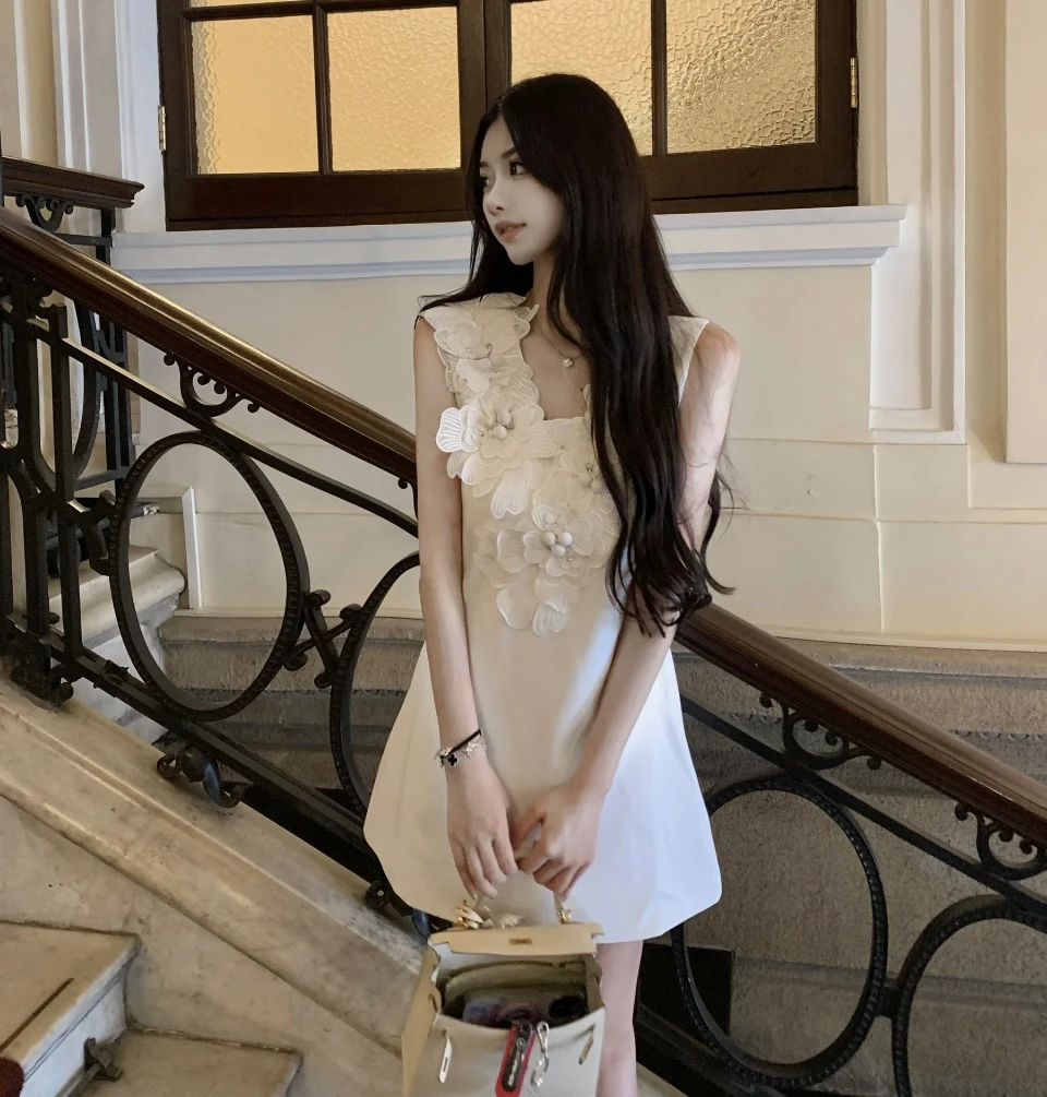集合链接2025夏季新款温柔浪漫甜美手工花朵收腰显瘦