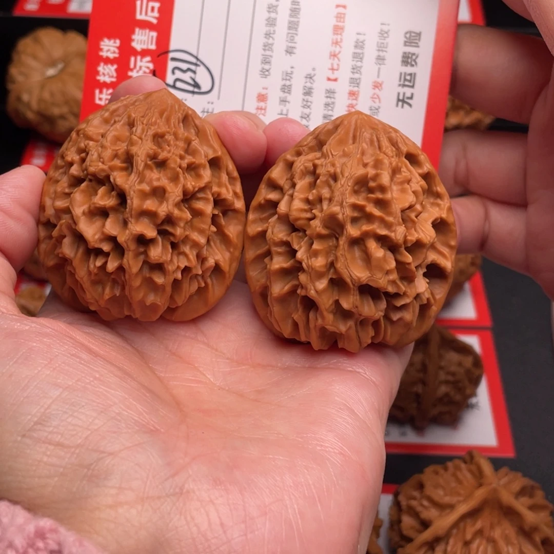 文玩核桃把件招财鼠44克重61