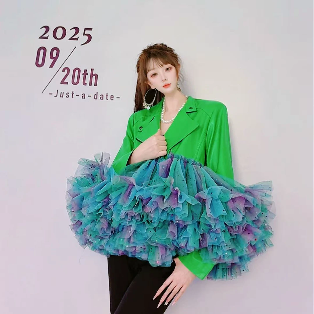 0126【熙妮潮牌】泰潮翻领千金甜酷薄款绿色拼彩虹大摆纱时尚皮衣