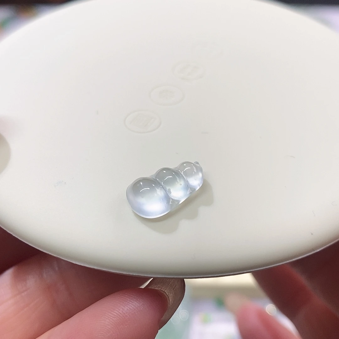 翡翠裸石玻璃钢福豆