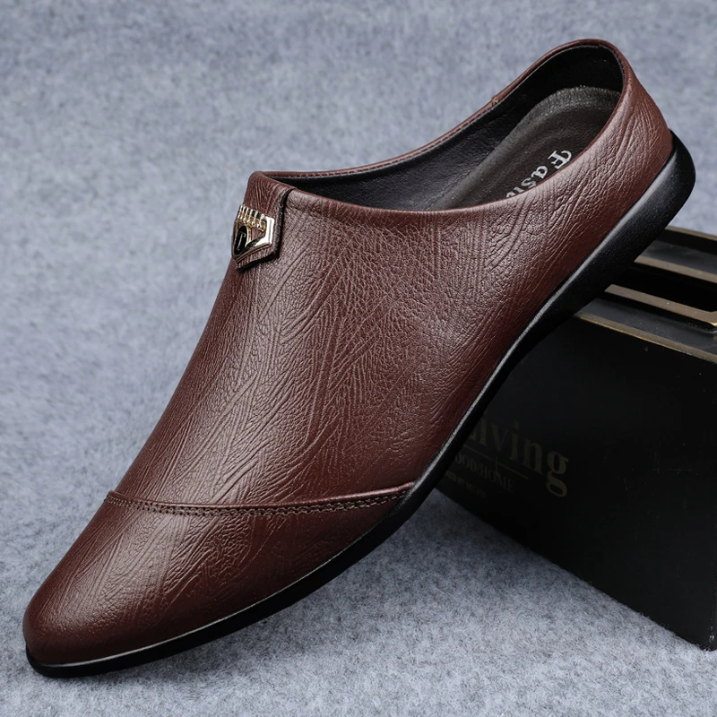 休闲皮鞋男夏季新款透气软底轻便包头拖潮流时尚百搭一脚蹬凉皮鞋