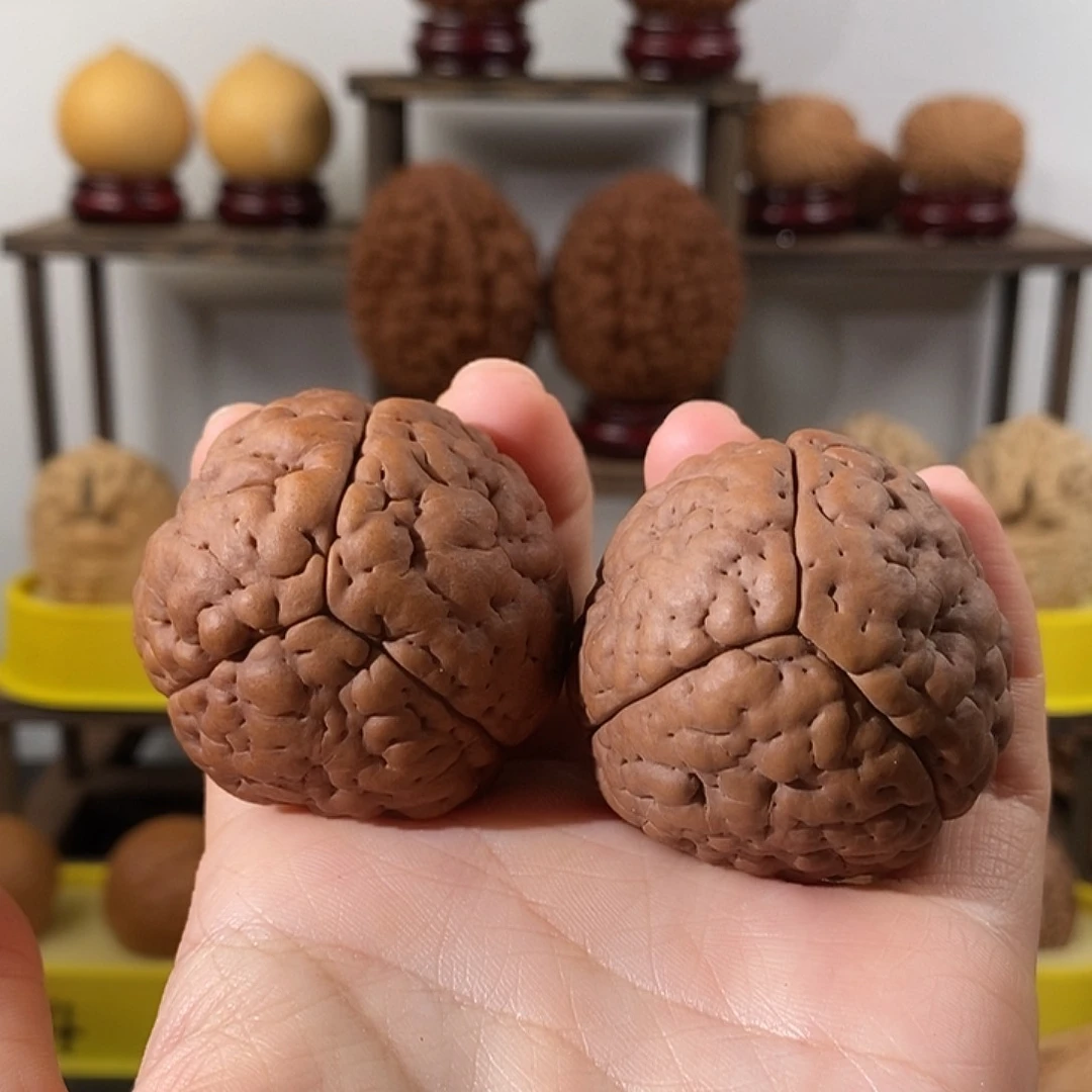 把件文玩核桃七*叉三瓣脑纹金刚练手4348