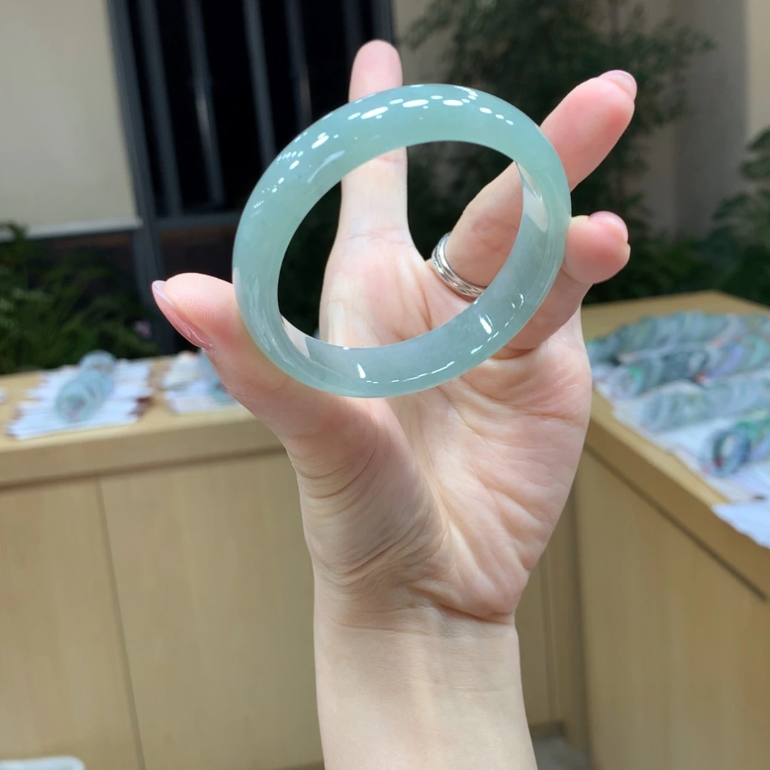 未镶嵌手镯翡翠不退不换
