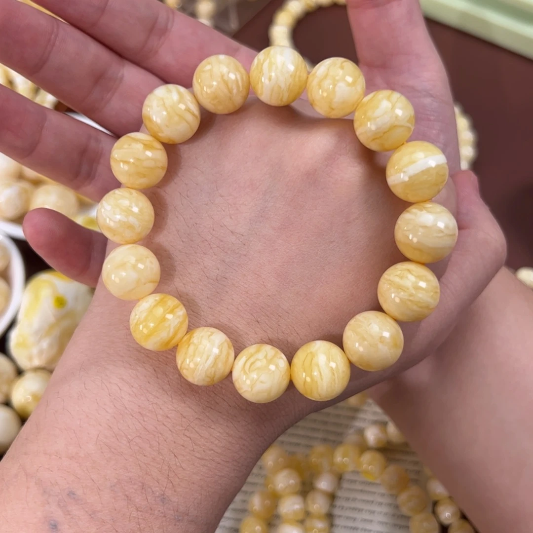 禾***河琥珀未镶嵌手链14m